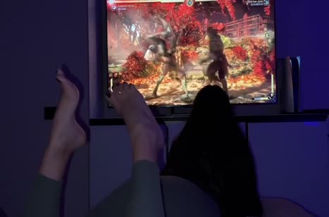 Подруга с большими буферами устроила смачную домашку