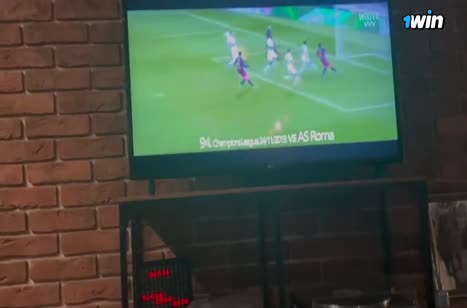 Соблазнил девушку и чпокнул ее на диване